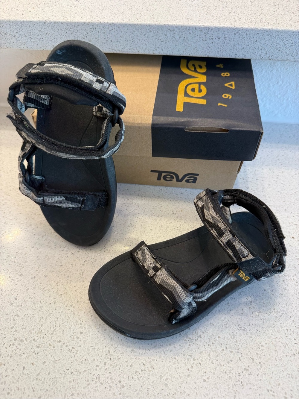 Teva Hurricane XLT 2 Kids' Black & Gray Sport Sandals